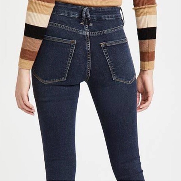 Good American Good Legs Size 4/27 Womens Dark Blue Raw Hem Ankle Jeans - Picture 2 of 12